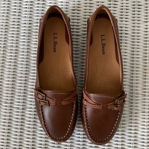 Womens LL BEAN  driving moccasins, never worn